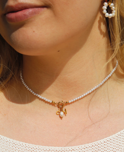 PEERLESS CHARM MEDIUM