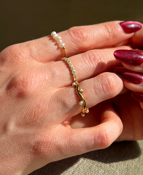 LINKED RING 