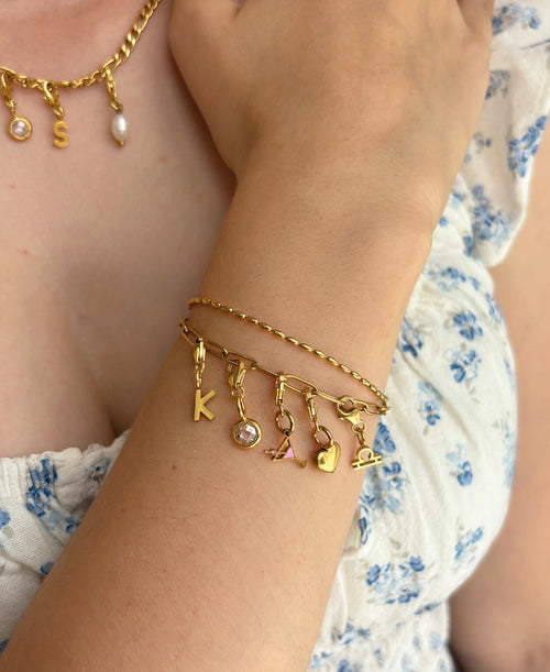 Snap Charm Suri Armband Gold, Tragebild