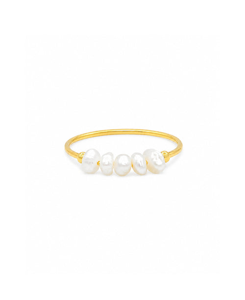 DAZZLING WHITE RING