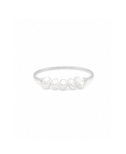 DAZZLING WHITE RING 
