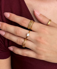 LOVEYA RING